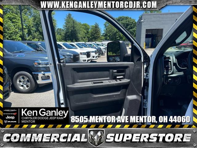 2026 Ram 3500 Tradesman Crew Cab 4x4 8 Box