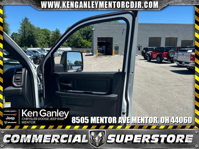 2026 Ram 3500 Tradesman Crew Cab 4x4 8 Box