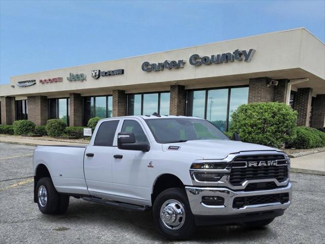 2026 RAM Ram 3500 RAM 3500 TRADESMAN CREW CAB 4X4 8 BOX