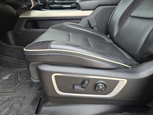 2019 Ram 1500 Laramie Crew Cab 4x4 5'7" Box