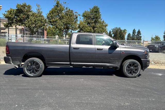 2026 RAM 3500 RAM 3500 BIG HORN CREW CAB 4X4 8 BOX