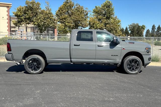 2026 RAM 3500 RAM 3500 BIG HORN CREW CAB 4X4 8 BOX 2026 RAM 3500 RAM 3500 BIG HORN CREW CAB 4X4 8 BOX