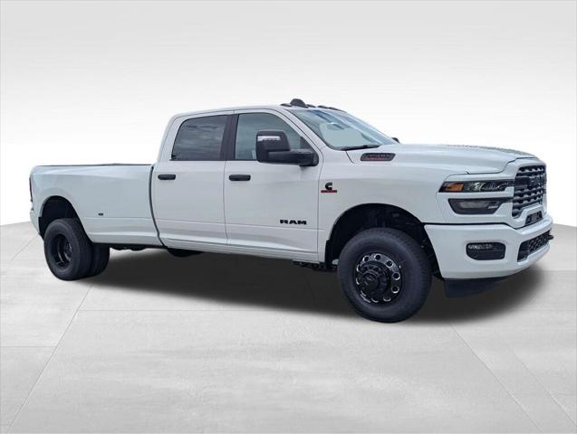 2026 RAM 3500 RAM 3500 BIG HORN CREW CAB 4X4 8 BOX