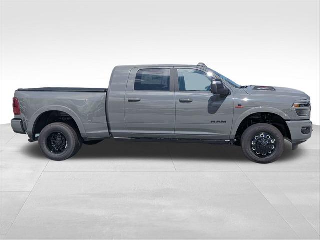 2026 RAM 3500 RAM 3500 LIMITED MEGA CAB 4X4 64 BOX