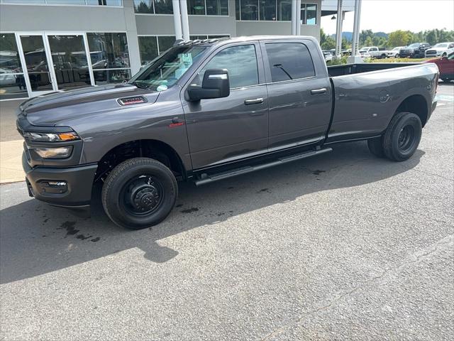 2026 RAM Ram 3500 RAM 3500 TRADESMAN CREW CAB 4X4 8 BOX