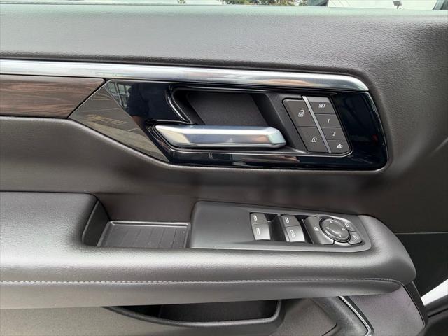 2025 Chevrolet Tahoe 4WD LT