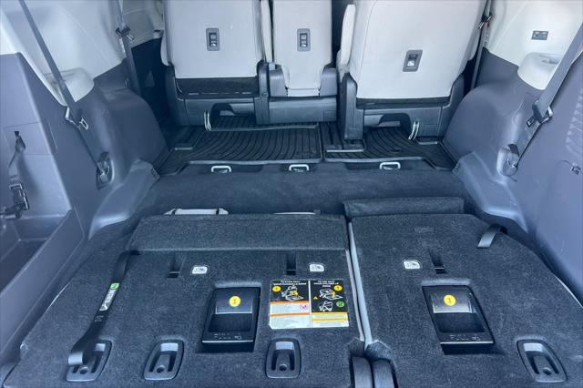 2024 Toyota Sienna LE