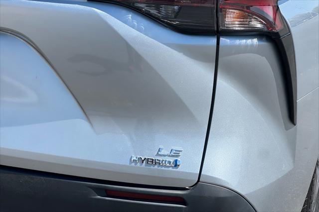 2024 Toyota Sienna LE