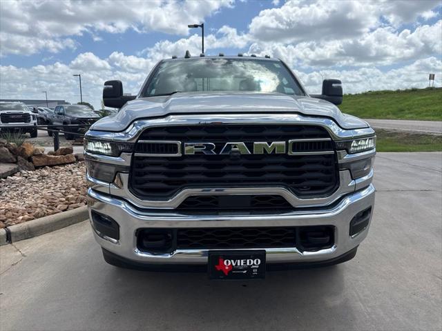 2026 RAM 3500 Chassis RAM 3500 TRADESMAN CREW CAB CHASSIS 4X4 60 CA