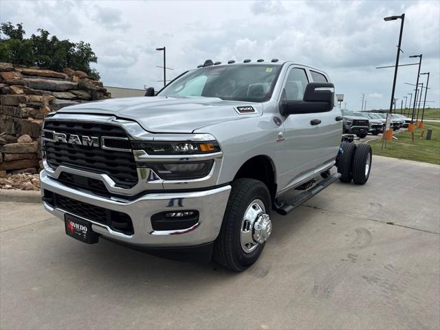 2026 RAM 3500 Chassis RAM 3500 TRADESMAN CREW CAB CHASSIS 4X4 60 CA