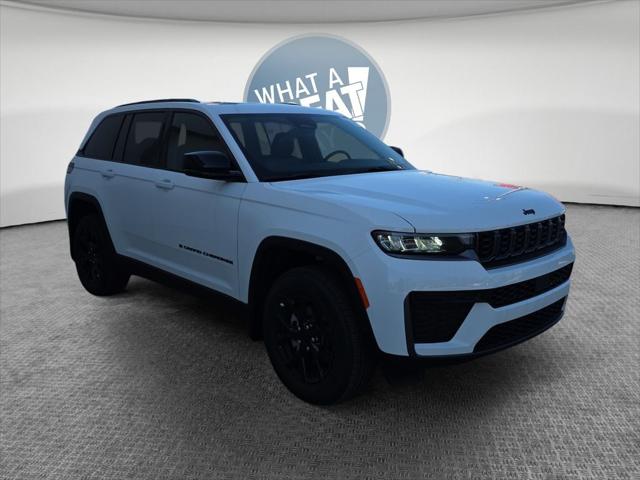 2026 Jeep Grand Cherokee GRAND CHEROKEE LAREDO ALTITUDE 4X4