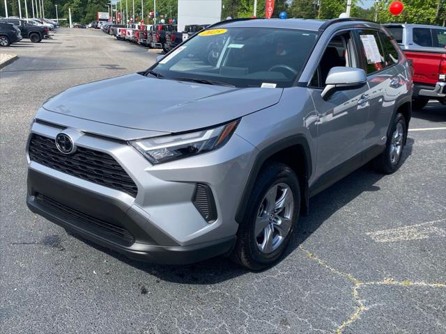 2025 Toyota RAV4 Hybrid LE