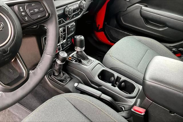 2025 Jeep Wrangler 4-Door Willys 4x4