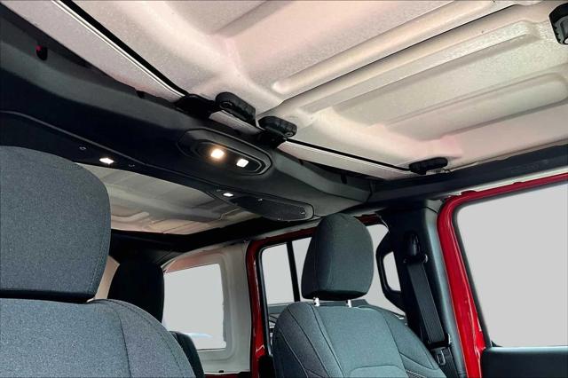 2025 Jeep Wrangler 4-Door Willys 4x4