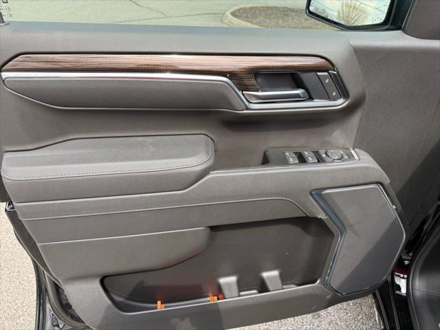 2026 Chevrolet Silverado 1500 4WD Crew Cab Short Bed LT with 2FL