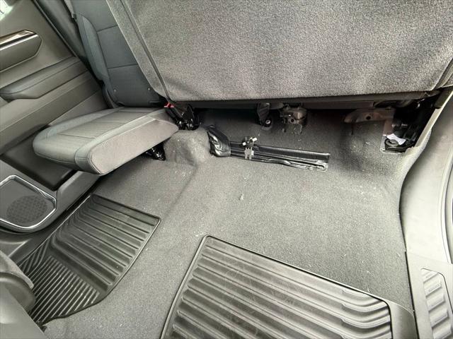 2026 Chevrolet Silverado 1500 4WD Crew Cab Short Bed LT with 2FL