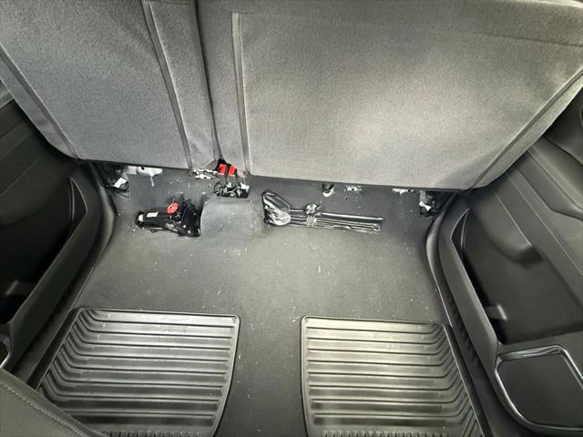 2026 Chevrolet Silverado 1500 4WD Crew Cab Short Bed LT with 2FL