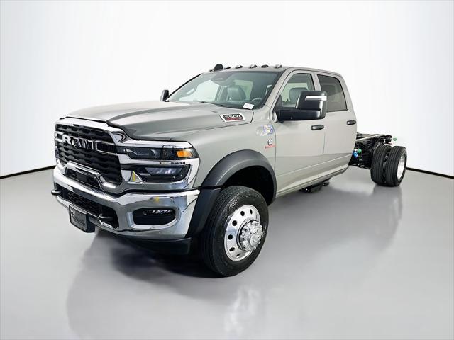 2026 RAM 5500 Chassis RAM 5500 TRADESMAN CHASSIS CREW CAB 4X4 84 CA
