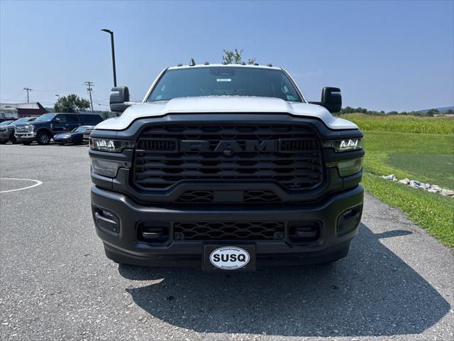 2026 RAM Ram 3500 RAM 3500 TRADESMAN CREW CAB 4X4 8 BOX