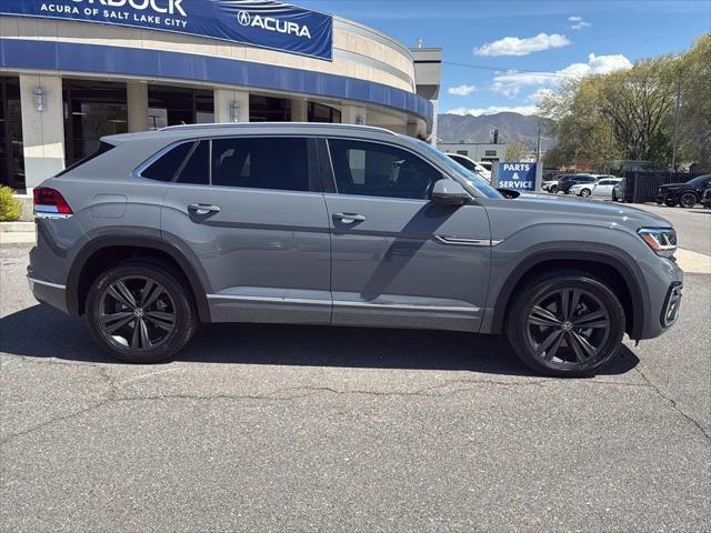 2022 Volkswagen Atlas Cross Sport 2.0T SEL R-Line