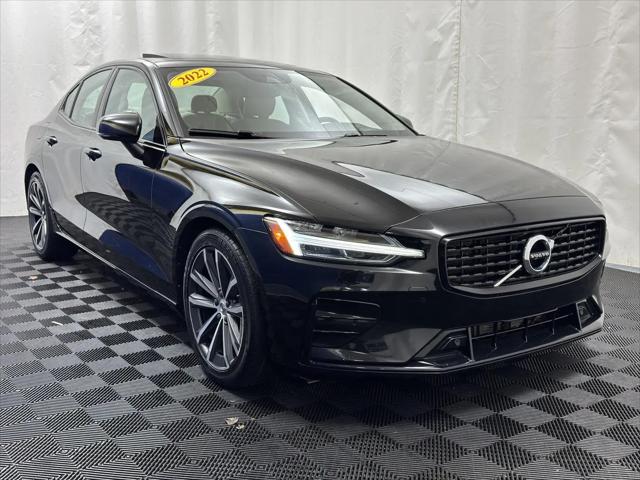 2022 Volvo S60 B5 Momentum
