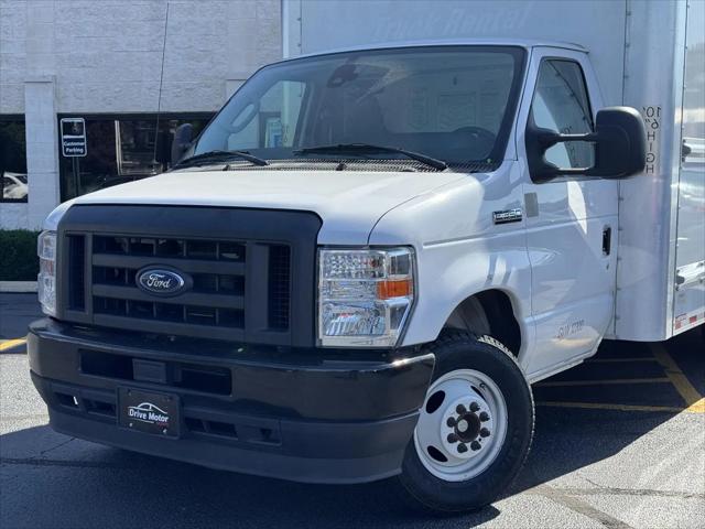 2022 Ford E-350 Cutaway Base