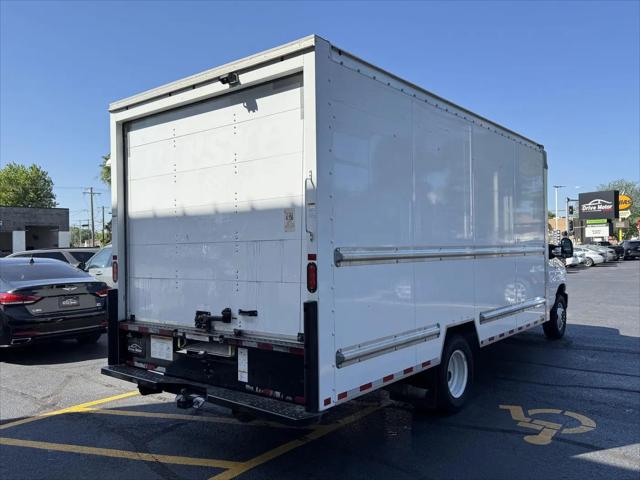 2022 Ford E-350 Cutaway Base