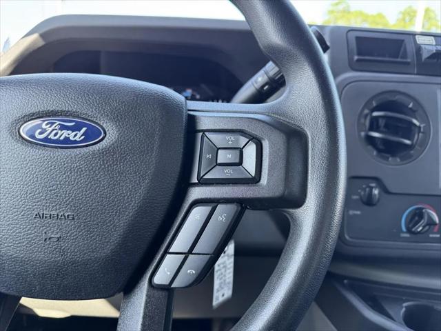 2022 Ford E-350 Cutaway Base