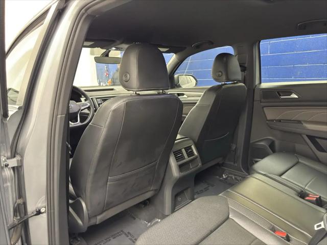 2023 Volkswagen Atlas Cross Sport 2.0T SE