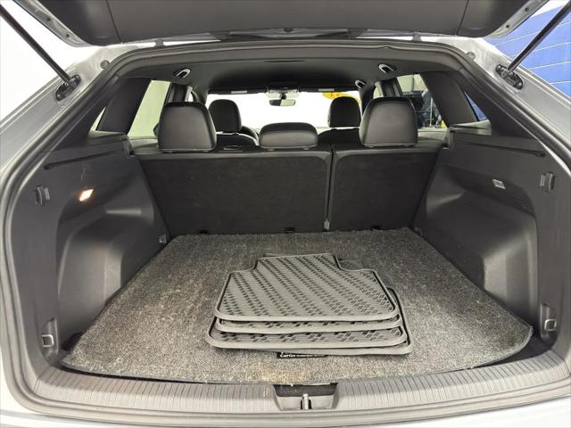 2023 Volkswagen Atlas Cross Sport 2.0T SE