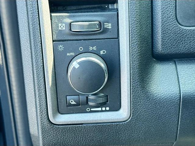 2022 Ram 1500 Classic Tradesman Crew Cab 4x4 5'7" Box