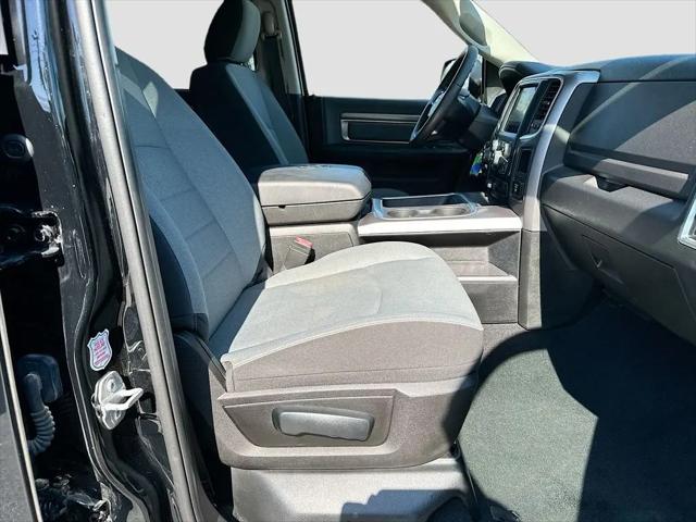2023 Ram 1500 Classic SLT Crew Cab 4x4 5'7" Box