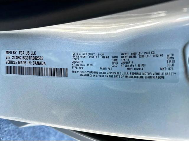 2026 Chrysler Pacifica Select