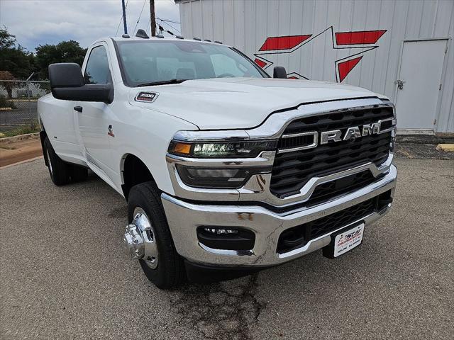 2026 RAM Ram 3500 RAM 3500 TRADESMAN REGULAR CAB 4X4 8 BOX