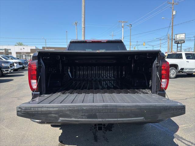 2023 GMC Sierra 1500 4WD Crew Cab Short Box Elevation with 3VL