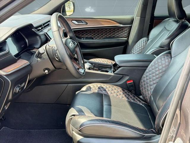 2025 Jeep Grand Cherokee L Summit 4x4