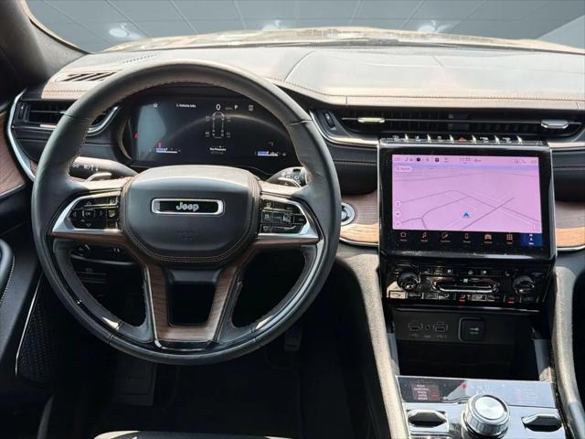 2025 Jeep Grand Cherokee L Summit 4x4