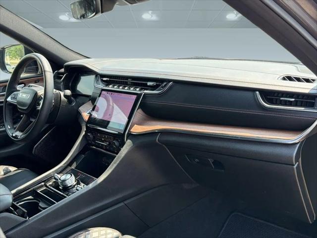 2025 Jeep Grand Cherokee L Summit 4x4