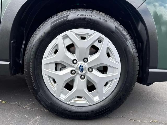2023 Subaru Forester Base
