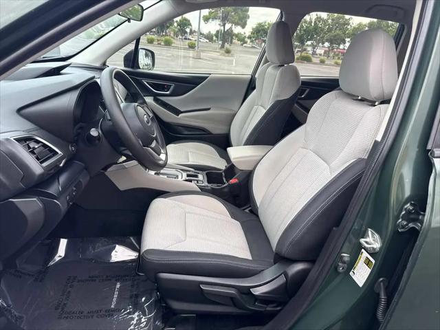 2023 Subaru Forester Base
