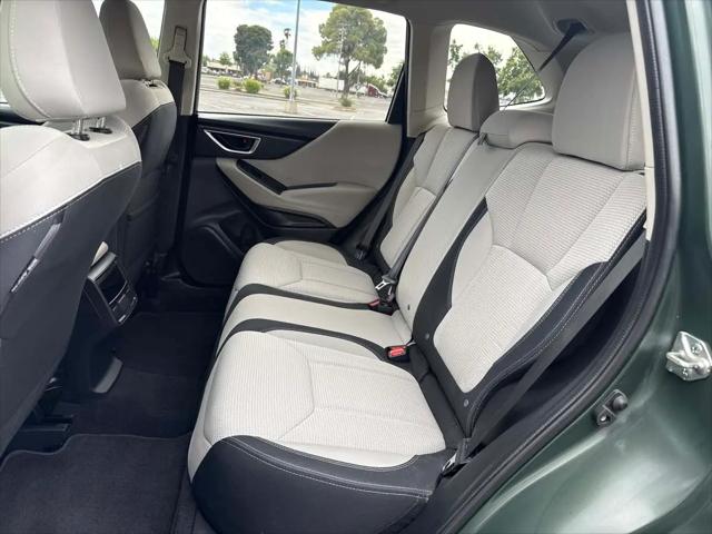 2023 Subaru Forester Base