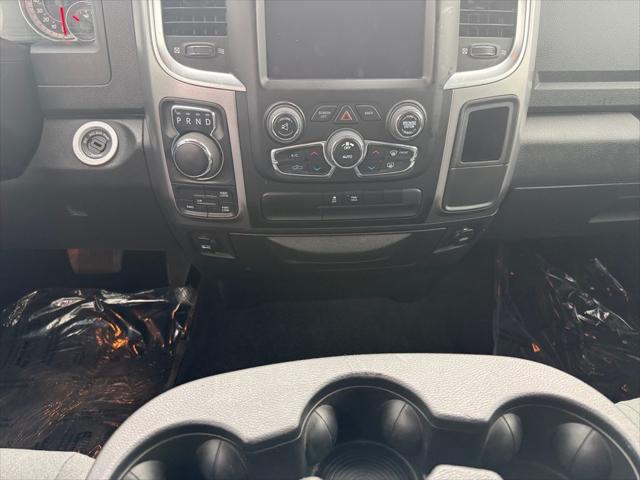 2023 Ram 1500 Classic SLT Crew Cab 4x4 5'7" Box
