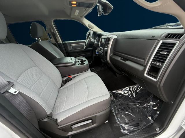 2023 Ram 1500 Classic SLT Crew Cab 4x4 5'7" Box