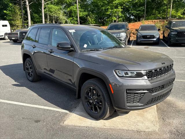 2026 Jeep Grand Cherokee Altitude 4x2