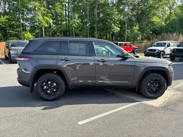 2026 Jeep Grand Cherokee Altitude 4x2