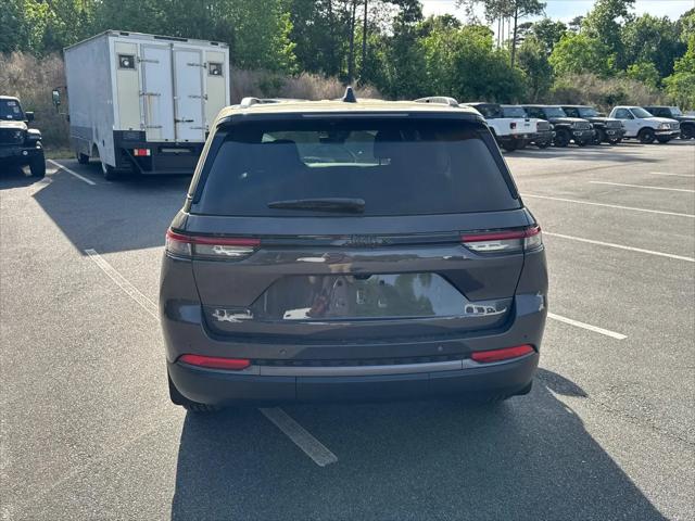 2026 Jeep Grand Cherokee Altitude 4x2