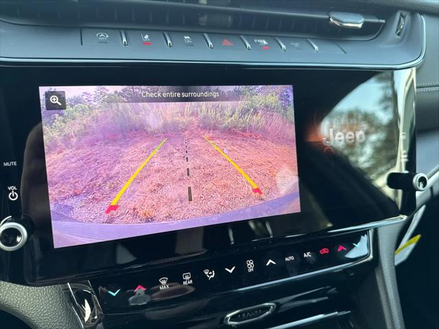 2026 Jeep Grand Cherokee Altitude 4x2