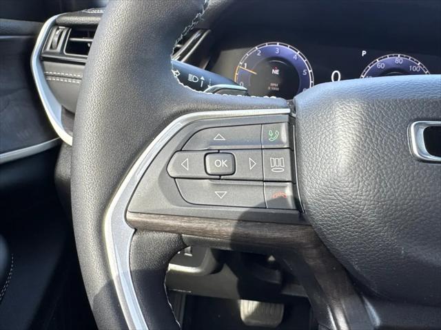 2026 Jeep Grand Cherokee Altitude 4x2