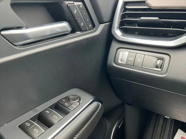 2026 GMC Acadia Denali FWD