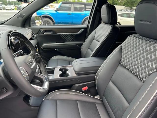 2026 GMC Acadia Denali FWD